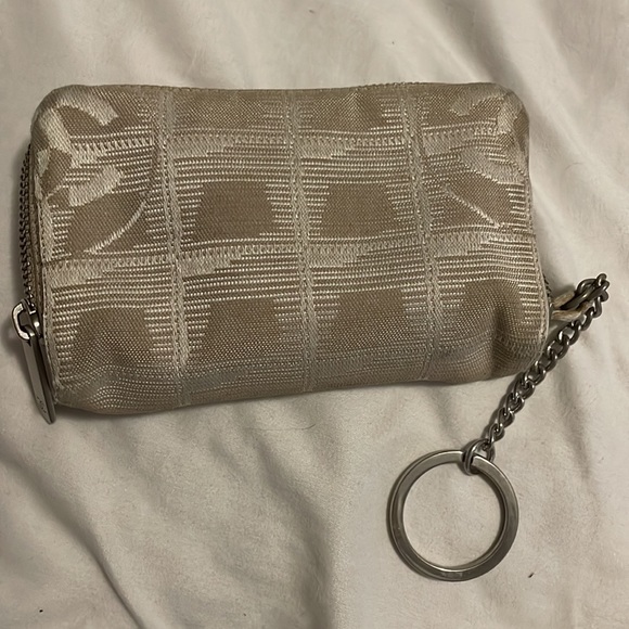 Chanel sport pouch wallet - Picture 3 of 8